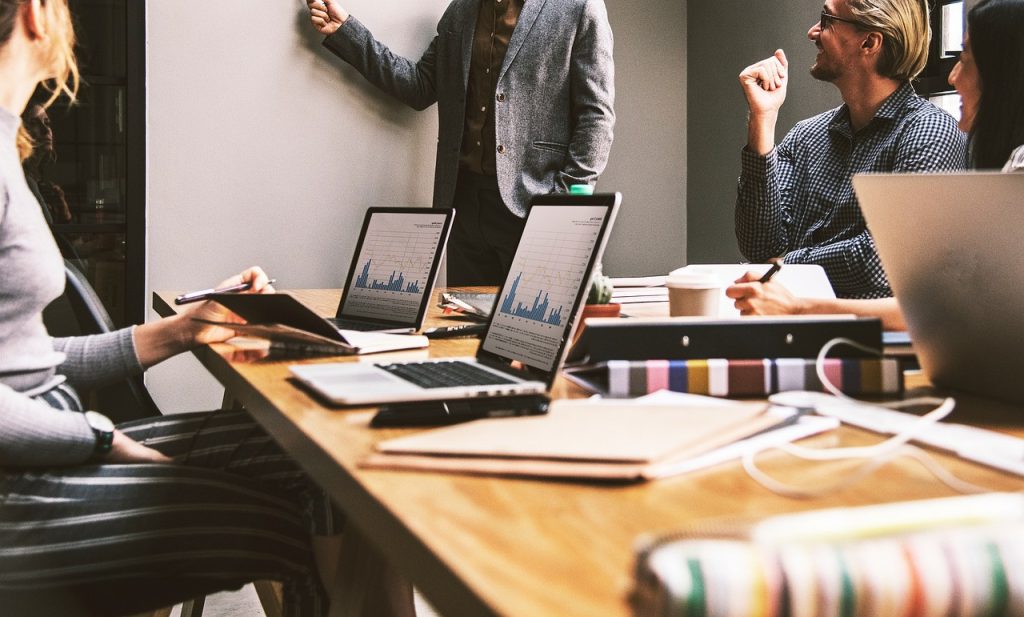 Best Job Opportunities for Fresh Graduates in 2025